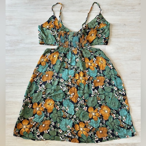 NWT Volcom Luvely Daze Dress - Picture 5 of 9